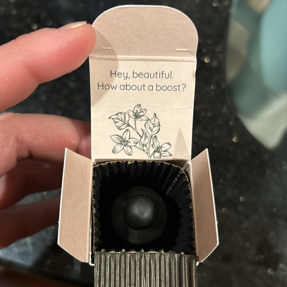 Young Living Essential Oils Beauty Boost - Picture 3 of 3